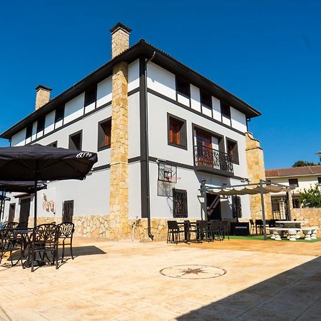 Paratene Ostatu Habitaciones Erandio ภายนอก รูปภาพ