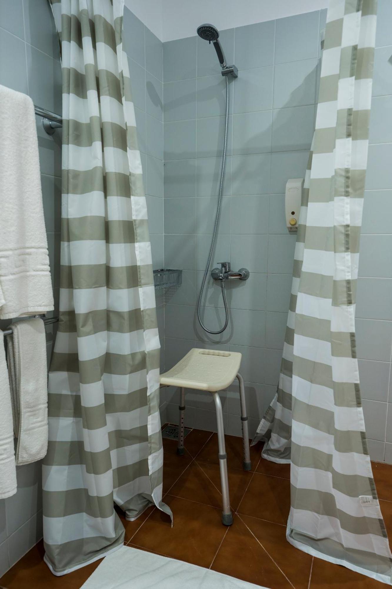 Paratene Ostatu Habitaciones Erandio ภายนอก รูปภาพ