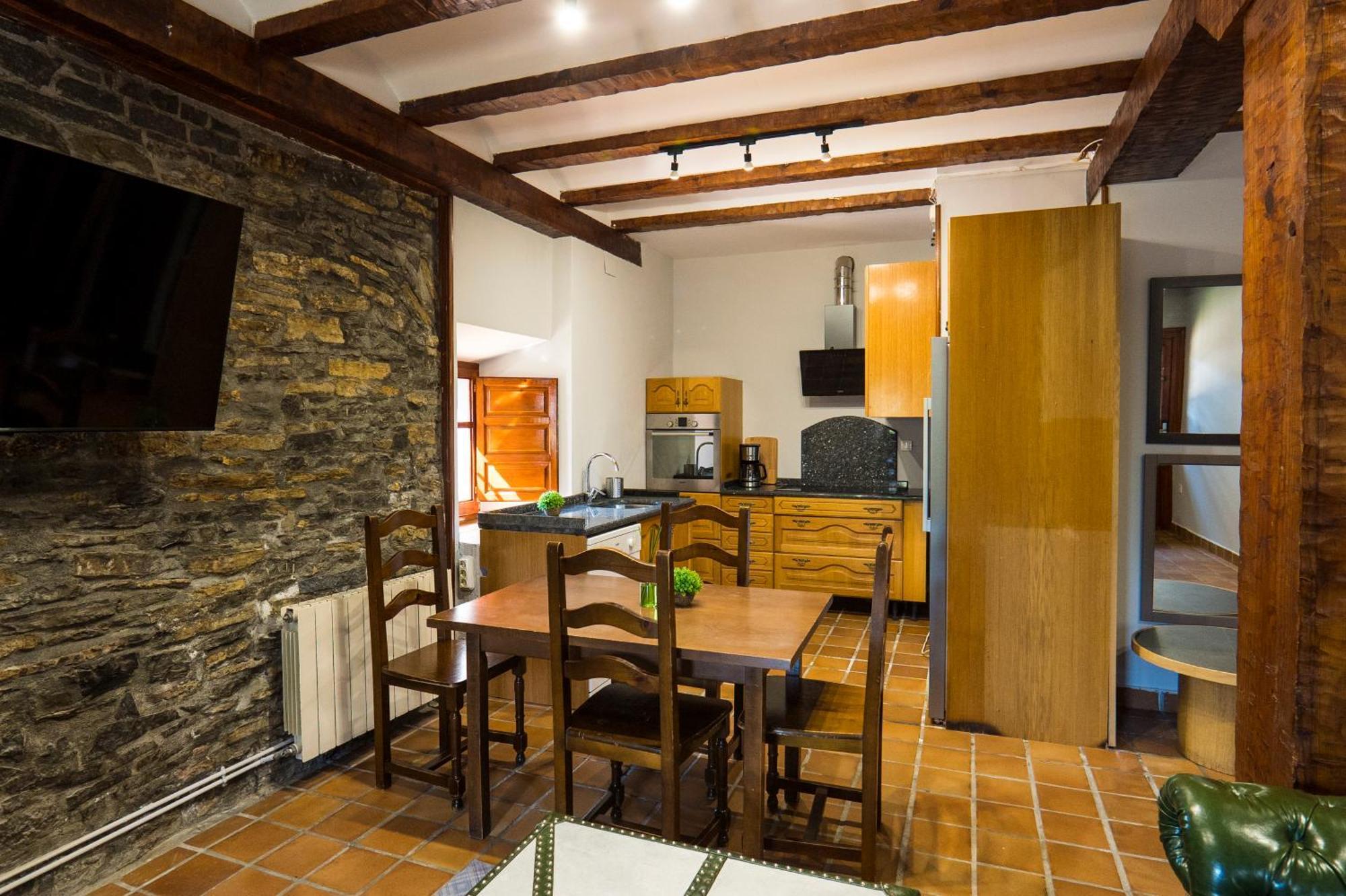 Paratene Ostatu Habitaciones Erandio ภายนอก รูปภาพ