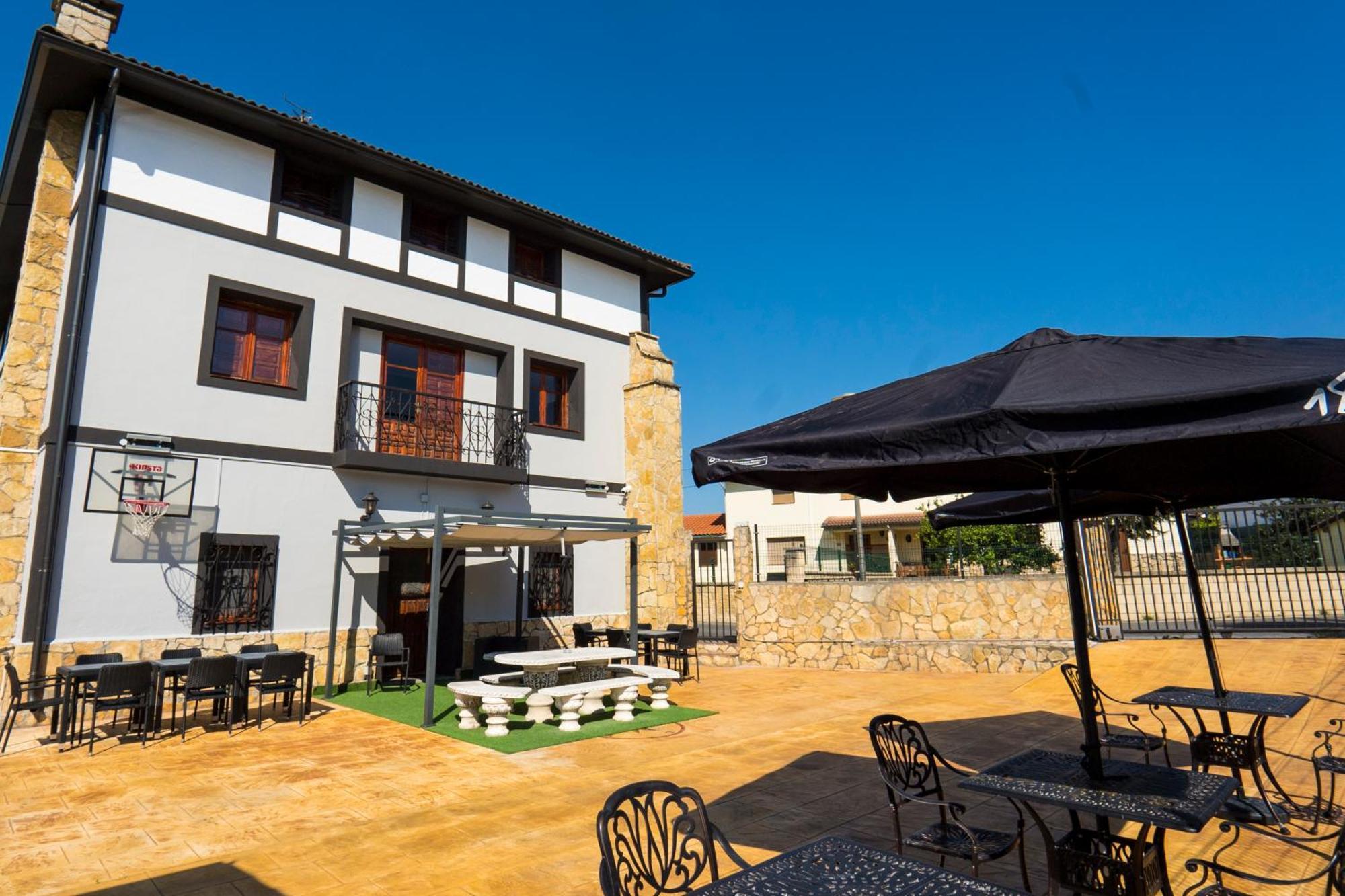Paratene Ostatu Habitaciones Erandio ภายนอก รูปภาพ